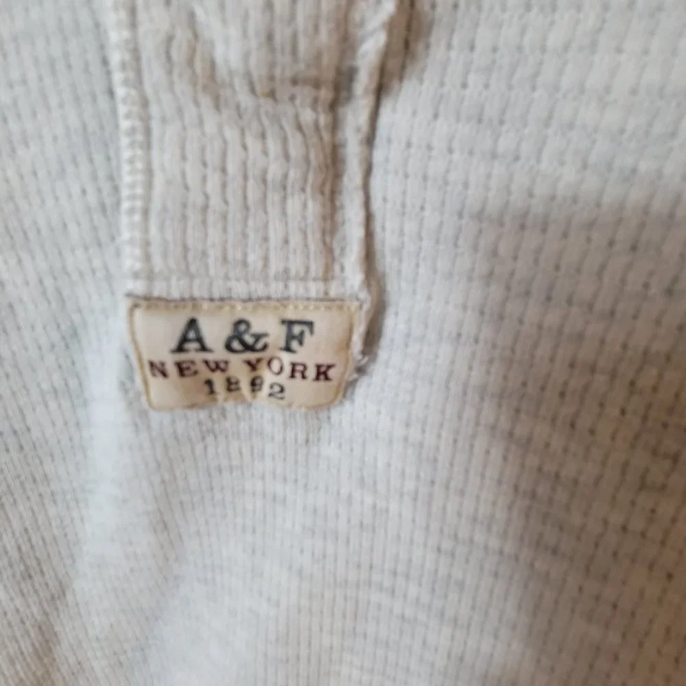 Vintage Abercrombie & Fitch Wheat Long Sleeve Thermal Large - Picture 4 of 13